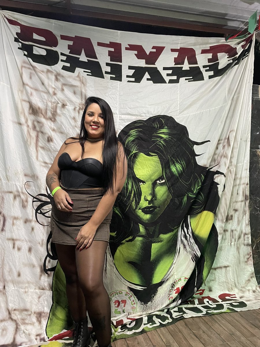 🤜🏽🇭🇺🤛🏼🤌🏼