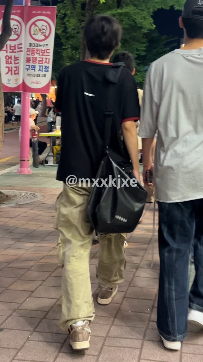 오늘 길 가다 규현이 봄!!! #장규현