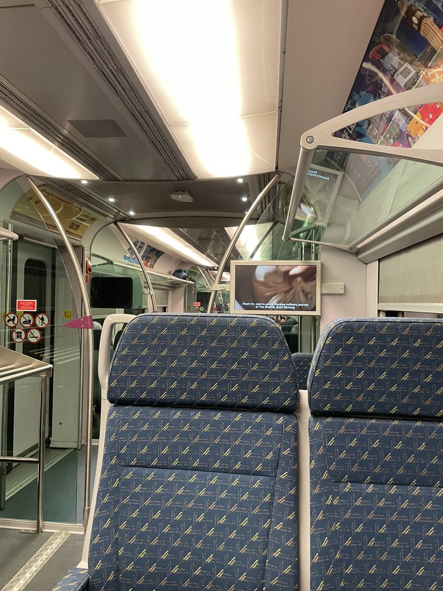 Finally off work! 
Its been a while since i post something. Hello hello~