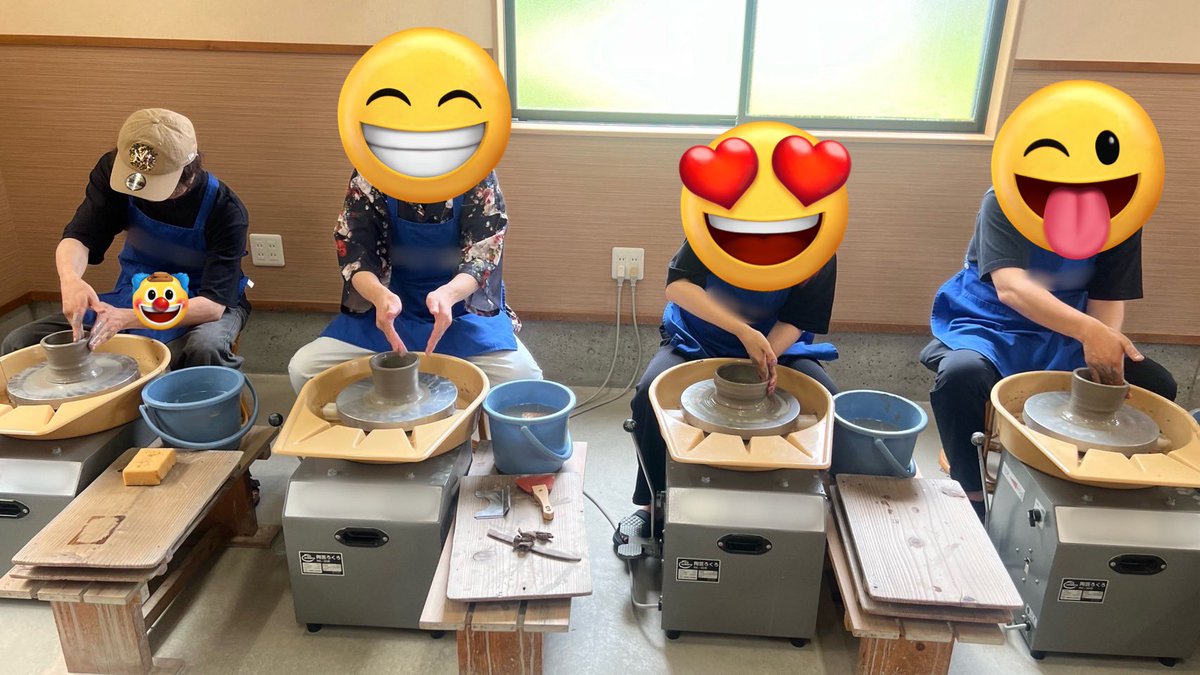 第3回あやみり会

うらちゃん、さうち、僕の妻あやちゃんで陶芸体験。
今回も素敵な時間をありがとう。
次の予定も決まったからわくわくしてる👍
第4回あやみり会の幹事は"さうち"です、よろしく🙏

<a href="/ura_kyokon/">うらめし</a>
<a href="/orecchi_saucchi/">さうち()</a>
<a href="/ayalemon397/">綾野🍋</a>

#あやみり会