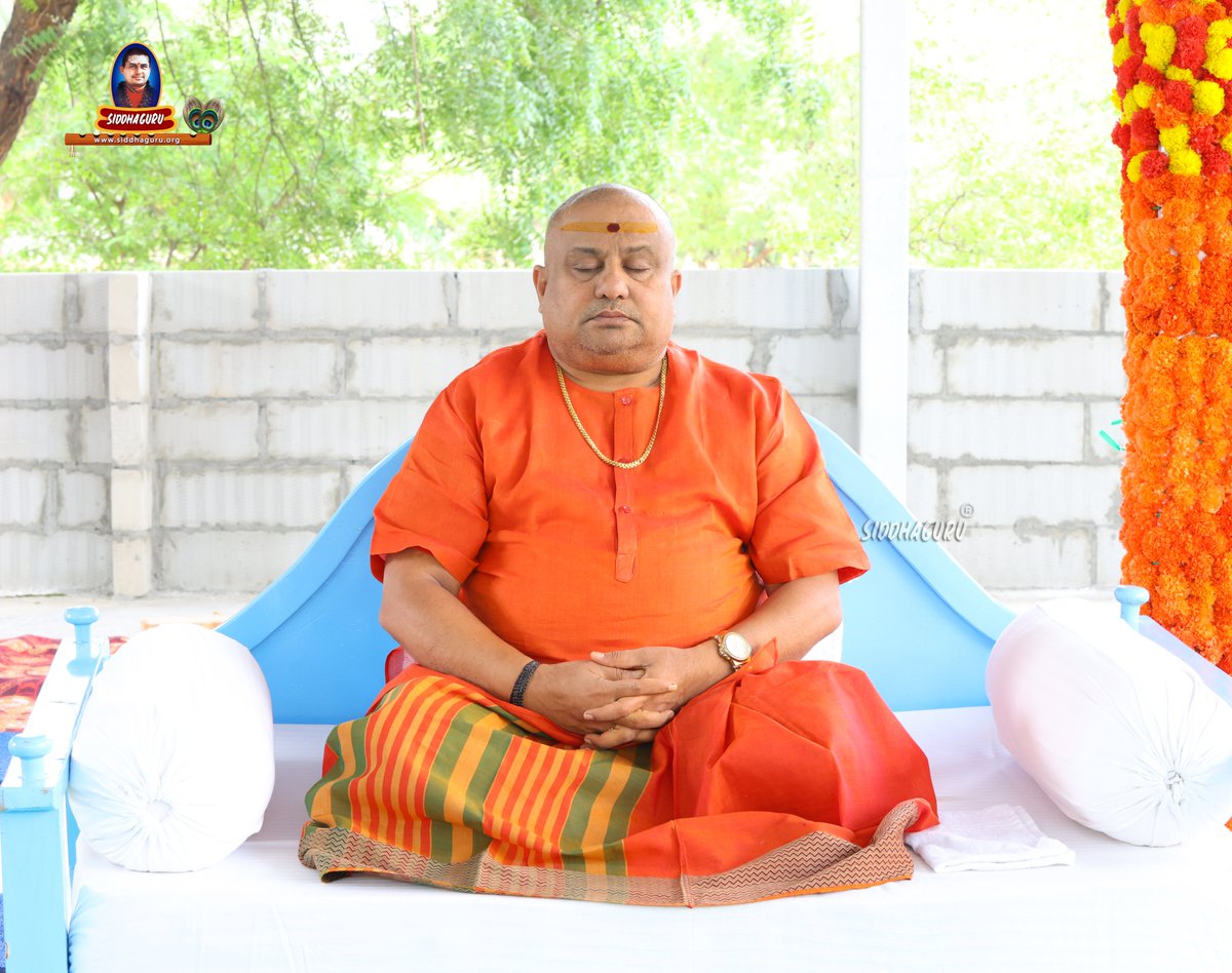 SiddhaguruRM's tweet photo. Meditation || Day 05 || Mouna Dhyana Tapodeeksha
As the silence deepens, the mind dissolves.
#Day5Meditation #MounaDhyanaTapodeeksha #Siddhaguru #Meditation #SpiritualJourney #InnerSilence #Tapodeeksha #SelfRealization #DivineSilence #ధ్యానం #సిద్ధగురు #మౌనతపస్సు https://t.co/XxCHB8b2t6