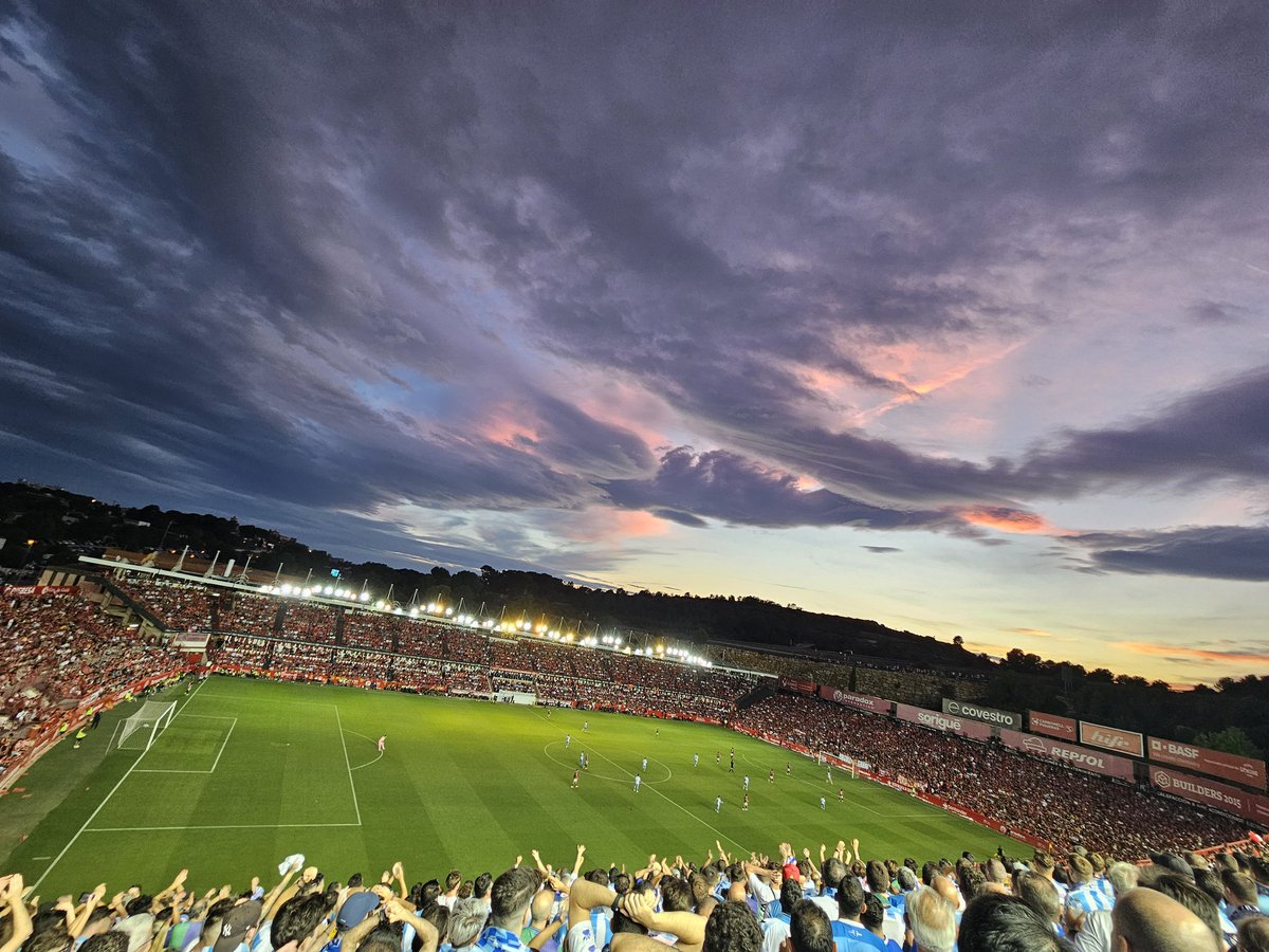 pgordillocoach's tweet photo. @MalagaCF @LaLiga2 Así lo vivimos! https://t.co/9XEe4Kpt9l