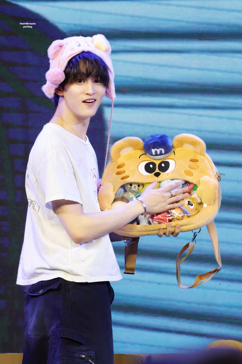 HashBrownsPerDay tweet media