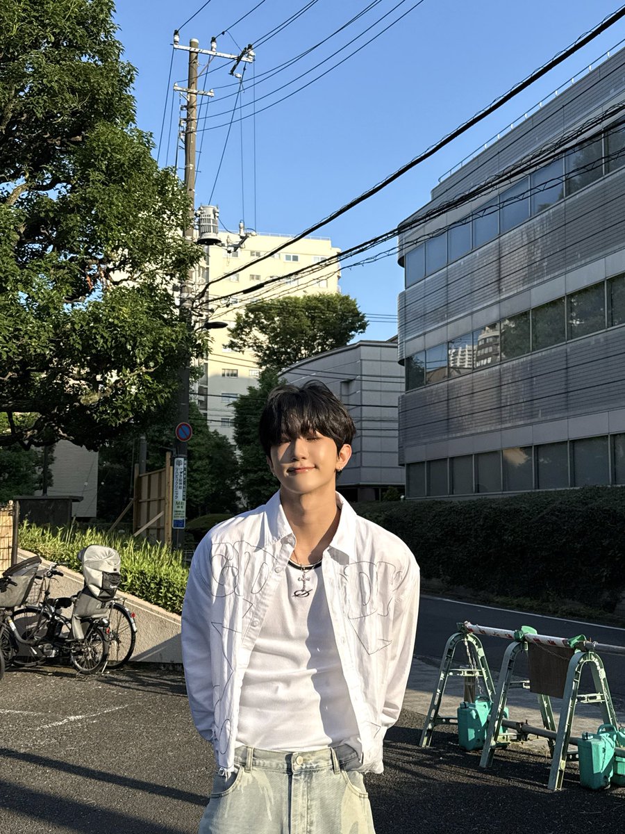 YOUNITE_JP's tweet photo. 晴れの日YOUNIZと🤍

#ギョンムン #KYUNGMUN https://t.co/VCj1tHravy