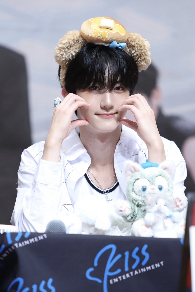 SoP1bio's tweet photo. 250622 MEGURO

🧸

#경문 #KYUNGMUN 
#유나이트 #YOUNITE https://t.co/No4CURkecP