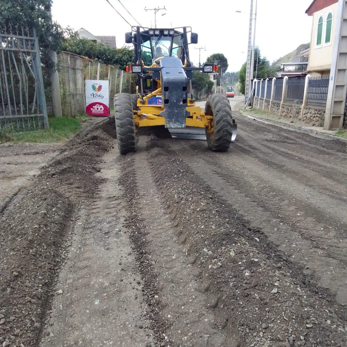 AzuayPrefectura's tweet image. Activos 24/7 👷‍♀️👷‍♂️

Continuamos con los trabajos de mantenimiento emergente de la calle Julia Bernal en #Ricaurte. 🚜🚗

#TransformamosVidas
#JotaLloretPrefecto
#AzuayPrefectura
#HicimosMás
