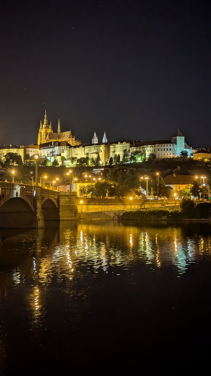 BobbyFatt95's tweet photo. Went for a solo trip to Prague this weekend, enjoy my favourite pictures so far https://t.co/atI4SpaX0p