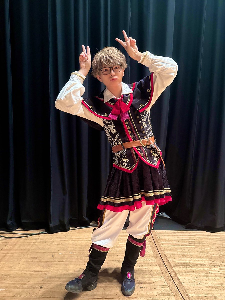 TAMAHIYOo_2525's tweet photo. なぎちゃんの『決戦!ヴァレンティーノ衣装』
こぬの『ギラメン衣装』
素敵な衣装着させていただきました( ՞߹𖥦߹՞ )
ありがとう〜🥲♡
#DMONSTER https://t.co/jdO2dQu6Ip
