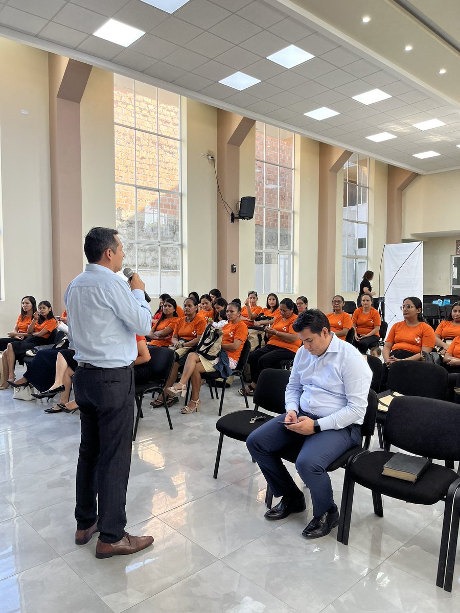 📖✨ El Pr. Omar Bullón, presidente de la MINOP, compartió una poderosa reflexión en Vivos en Jesús.
Palabras que inspiran, desafían y nos acercan más a la misión 🙌🔥

#VivosEnJesús