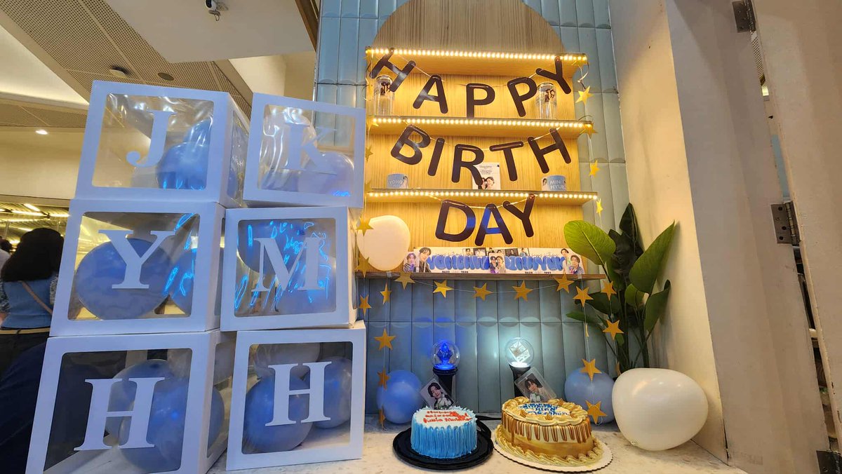 BoicePH's tweet photo. [20250622] 

-
CUPSLEEVE EVENT by BOICEPH @NINETEEN DEGREES CAFE | SM MEGA MALL 🫙

A double Birthday Celebration for JUNGYONGHWA and KANGMINHYUK 💙💙
. 🎉 @JYHeffect @MR_KANGGUN

#정용화 #강민혁
#JUNGYONGHWA #KANGMINHYUK
#CNBLUE #씨엔블루
#BOICE #BOICEPH #CNBLUEPHILIPPINES https://t.co/DDPD4d7VTf