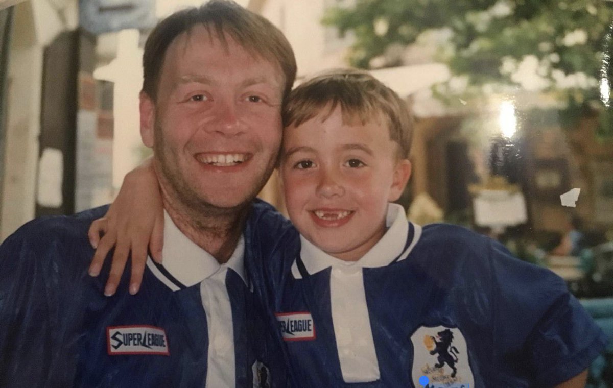 🎤 | Ladies and gentlemen, boys and girls…

Please join with us in wishing our legendary PA Andy Worth a very happy birthday today!

🎉🎉🎉