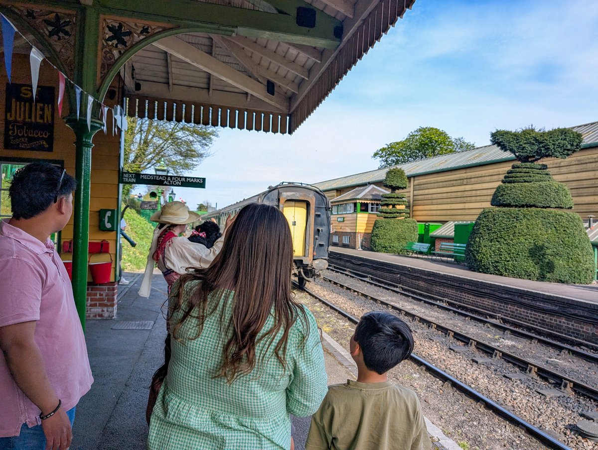 Want up to 50% off Hampshire &amp; IoW days out? 🤯 Our vouchers page has FREE kids' entry, 2-for-1s &amp; more for 2025! Save on Gilbert White's House, The Watercress Line, The D-Day Story &amp; many others!

Register FREE to download: hampshireattractions.co.uk/vouchers/