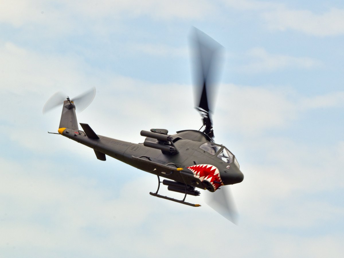 Burntime0101's tweet image. Heliczech's AH-1S Cobra at Duxford yesterday. First time I have seen one of these flying.