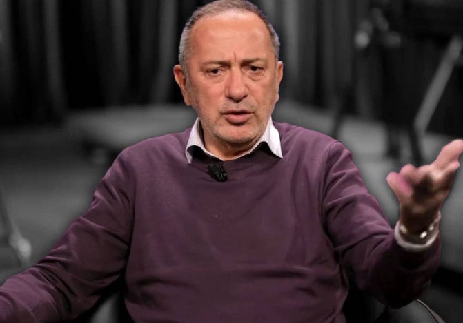 Gazeteci Fatih Altaylı Tutuklandı

🔴YouTube kanalındaki konuşması gerekçe gösterilerek, "cumhurbaşkanı'na tehdit" iddiasıyla gözaltına alınan gazeteci Fatih Altaylı, savcılıkta ifade verdikten sonra tutuklama talebiyle sulh ceza hakimliğine sevk edildi. 

Altaylı hakkında