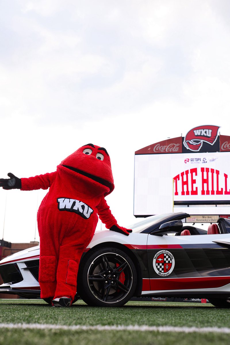 Great month on #TheHill ‼️ Excited about all these future HILLTOPPERS 🔴⚪️ 
#NotDoneYet #WhyNotWKU