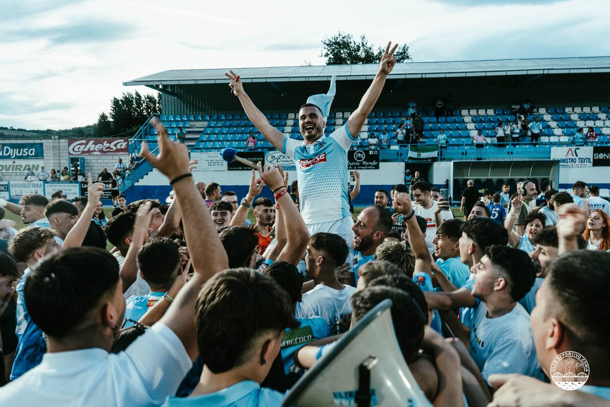 CDCORIA's tweet photo. ¡Un año de la gran gesta! 🩵

Hoy se cumple un año de nuestro último ascenso a 2ª RFEF. 🤩

📲 #MiCorazonLateCeleste https://t.co/wuzJ3wySb1