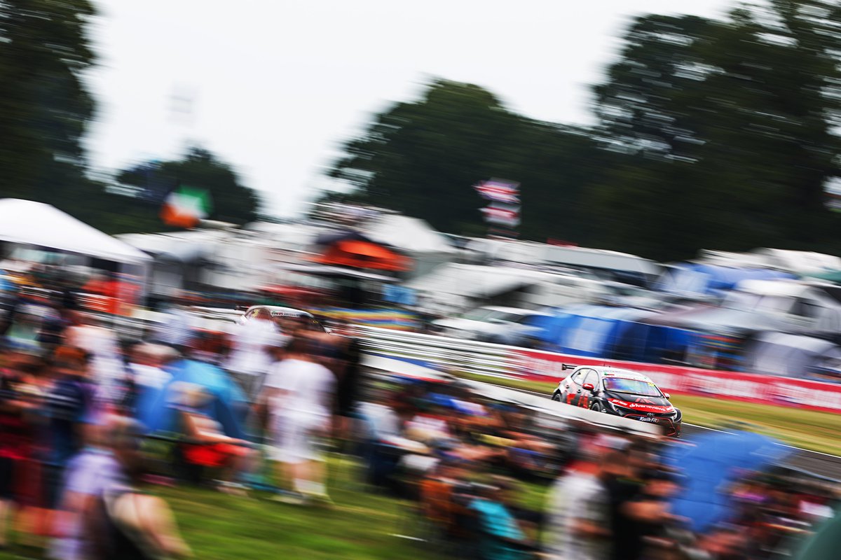 Steve Rider pulls out ball no.9 in the reverse grid draw placing Gordon Shedden on pole for race three!

Grid order for Round 15

1 - Shedden
2 - Proctor
3 - Cook
4 - Rowbottom
5 - Hill
6 - Ingram
7 - Chilton
8 - Morgan
9 - Sutton
10 - Cammish

#BTCC