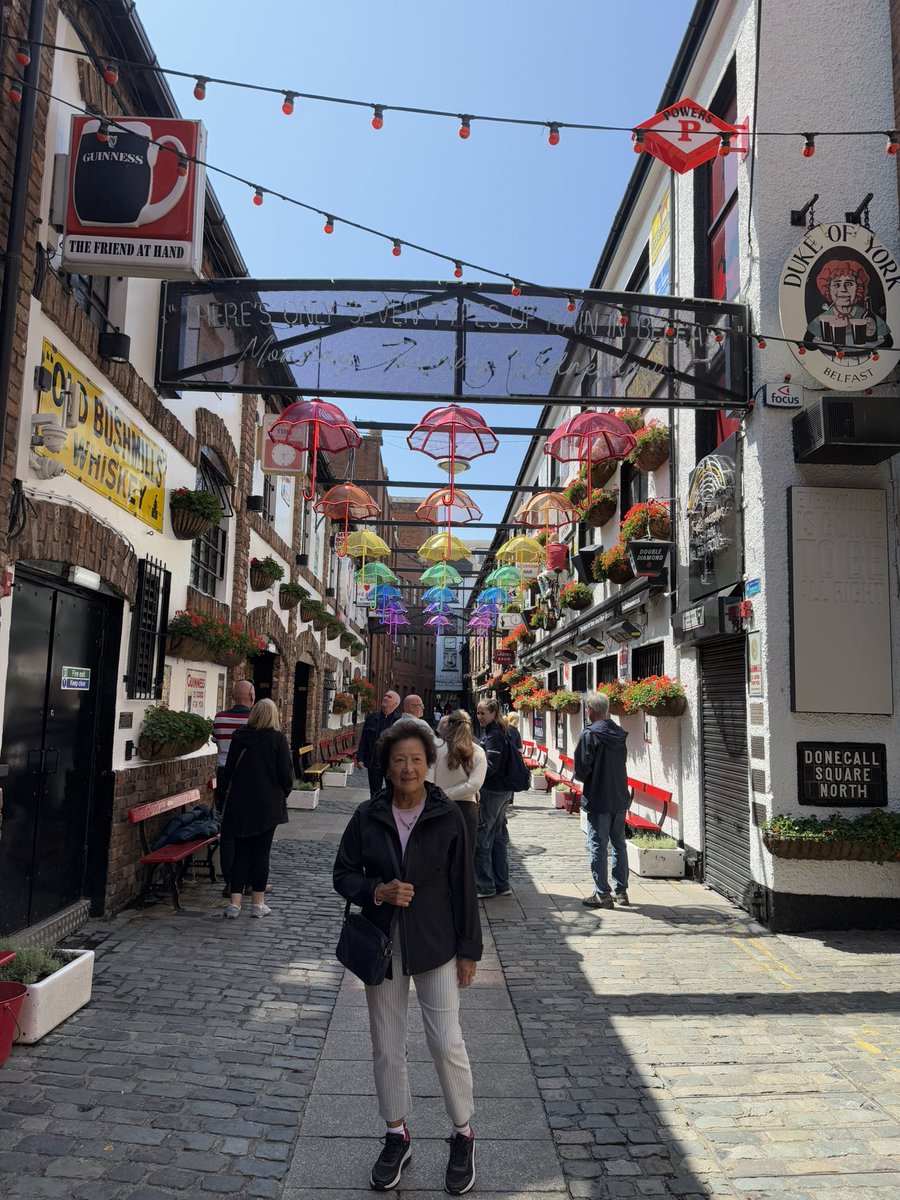 Steve Kaufmann🇺🇦.🇨🇦 (@lingosteve) on Twitter photo Welcomed to Northern Ireland by <a href="/ianjamesparsley/">Ian James Parsley</a> & Paula. The locals are lively & friendly but I need to ask them to repeat everything. With their lilt & unique take on English vowels, just a wee bit difficult to understand, at least at first. Welcomed to Northern Ireland by <a href="/ianjamesparsley/">Ian James Parsley</a> & Paula. The locals are lively & friendly but I need to ask them to repeat everything. With their lilt & unique take on English vowels, just a wee bit difficult to understand, at least at first.