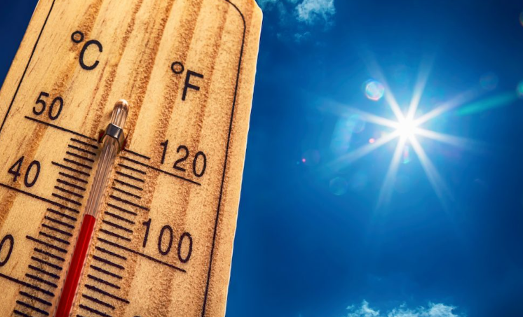 Avrupa'da Kavurucu Sıcak Hava Dalgası

🔴Batı ve Orta Avrupa, bugünden itibaren Sahra çölü’nden gelen kavurucu sıcak hava dalgasının etkisi altına giriyor. Meteoroloji uzmanları, özellikle Fransa ve Almanya’da sıcaklıkların rekor seviyelere ulaşabileceği uyarısında bulundu...