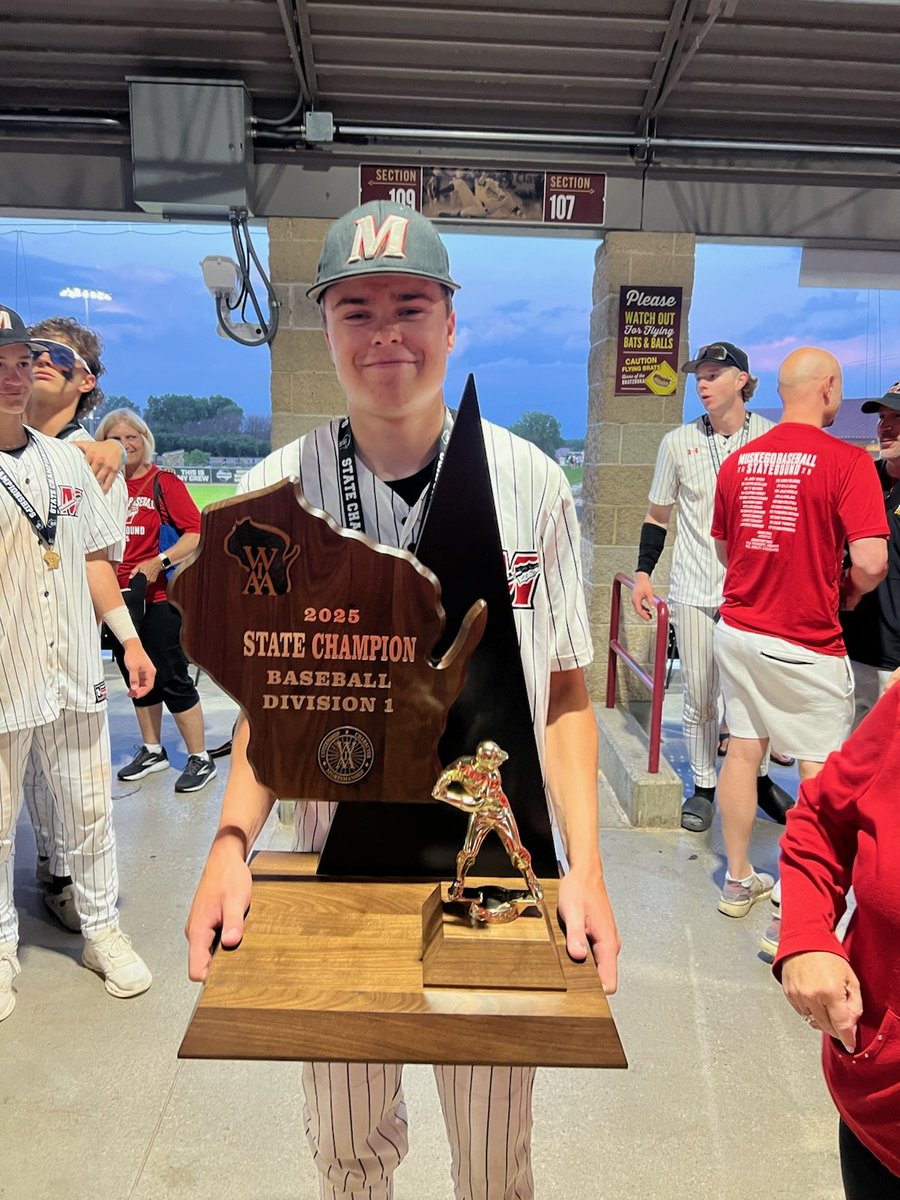 Jake! <a href="/JakeKardelis18/">Jake</a> <a href="/BaseballMuskego/">Muskego HS Baseball</a> 
<a href="/hittersbaseba11/">Hitters Baseball</a> 

#udctrained