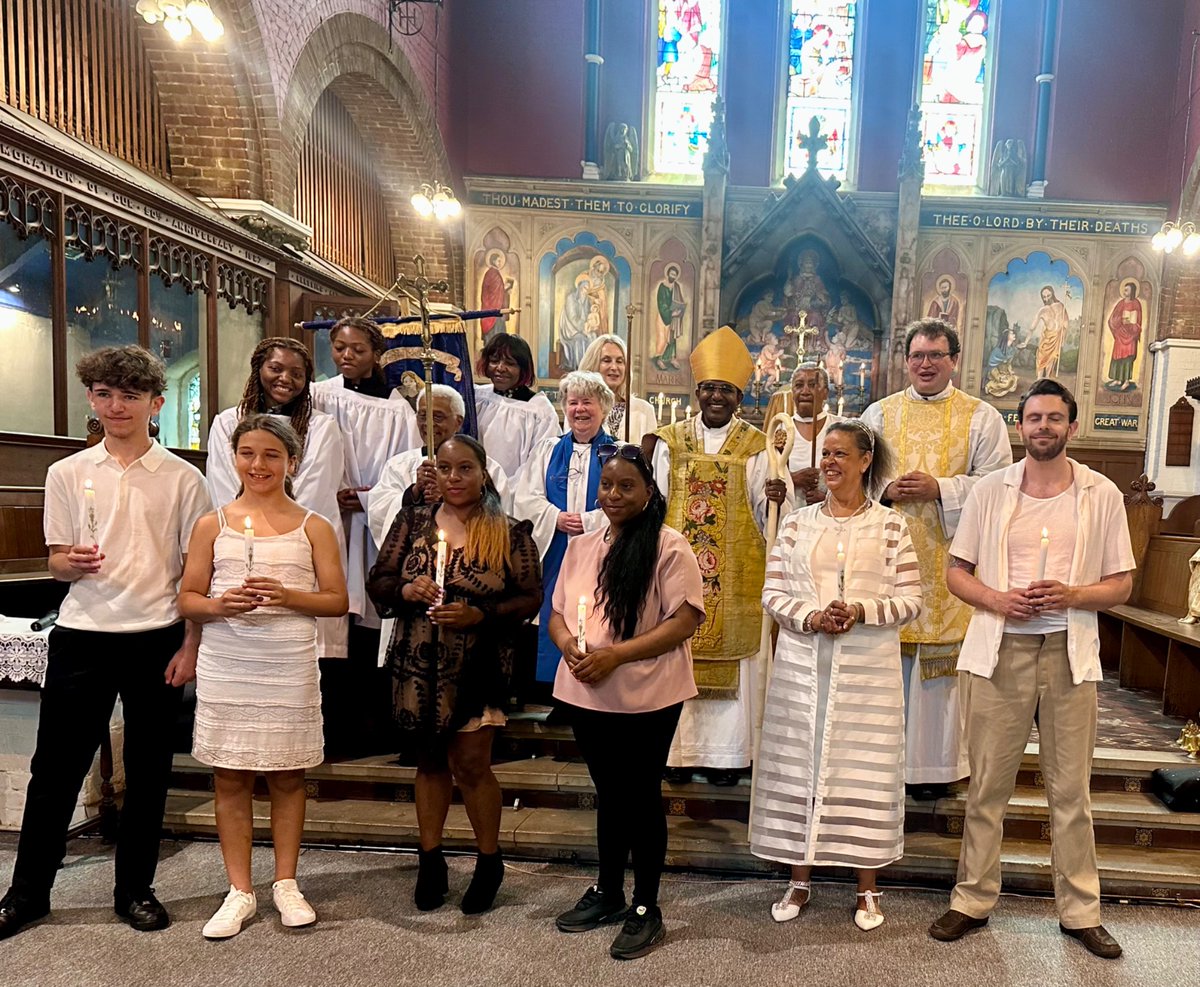 TheOutsider40's tweet image. As the world steps into more conflict it was good to keep the feast of Corpus Christi at @HolyInnocentsN8 and to remind ourselves the real presence of Christ in our midst. A joy to baptise and confirm new followers of Christ! @dioceseoflondon