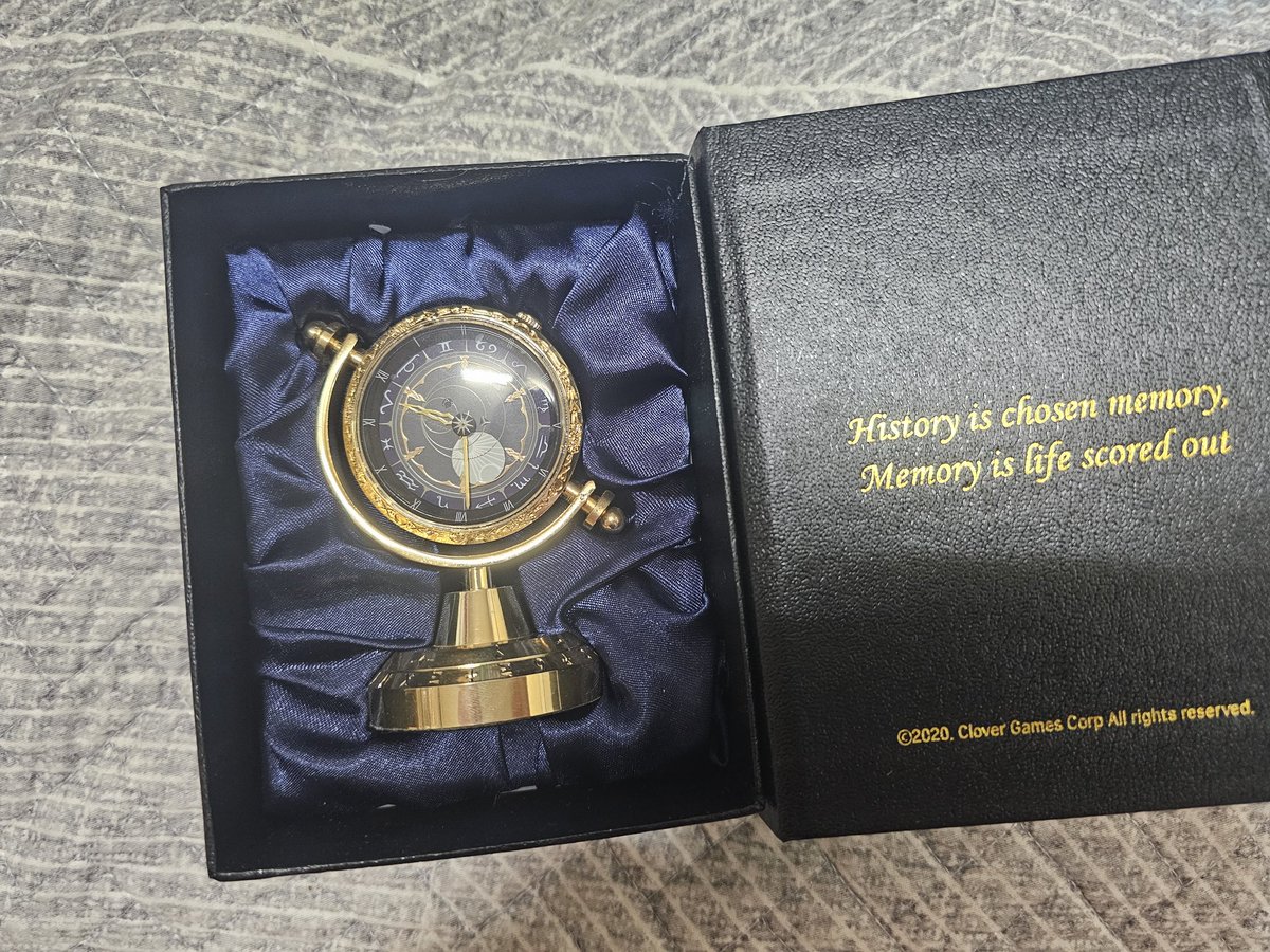 #로오히장터 
3주년 탁상시계
6.0(택미포)
급전입니다