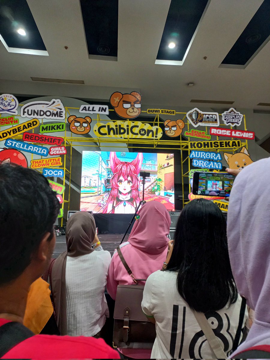 xp3lliarmus's tweet photo. OMG ada Seliaa di #chibicon7 !! Otsuu kak sell💗🪶 @SeliaAisnith https://t.co/IciQYx7Yga