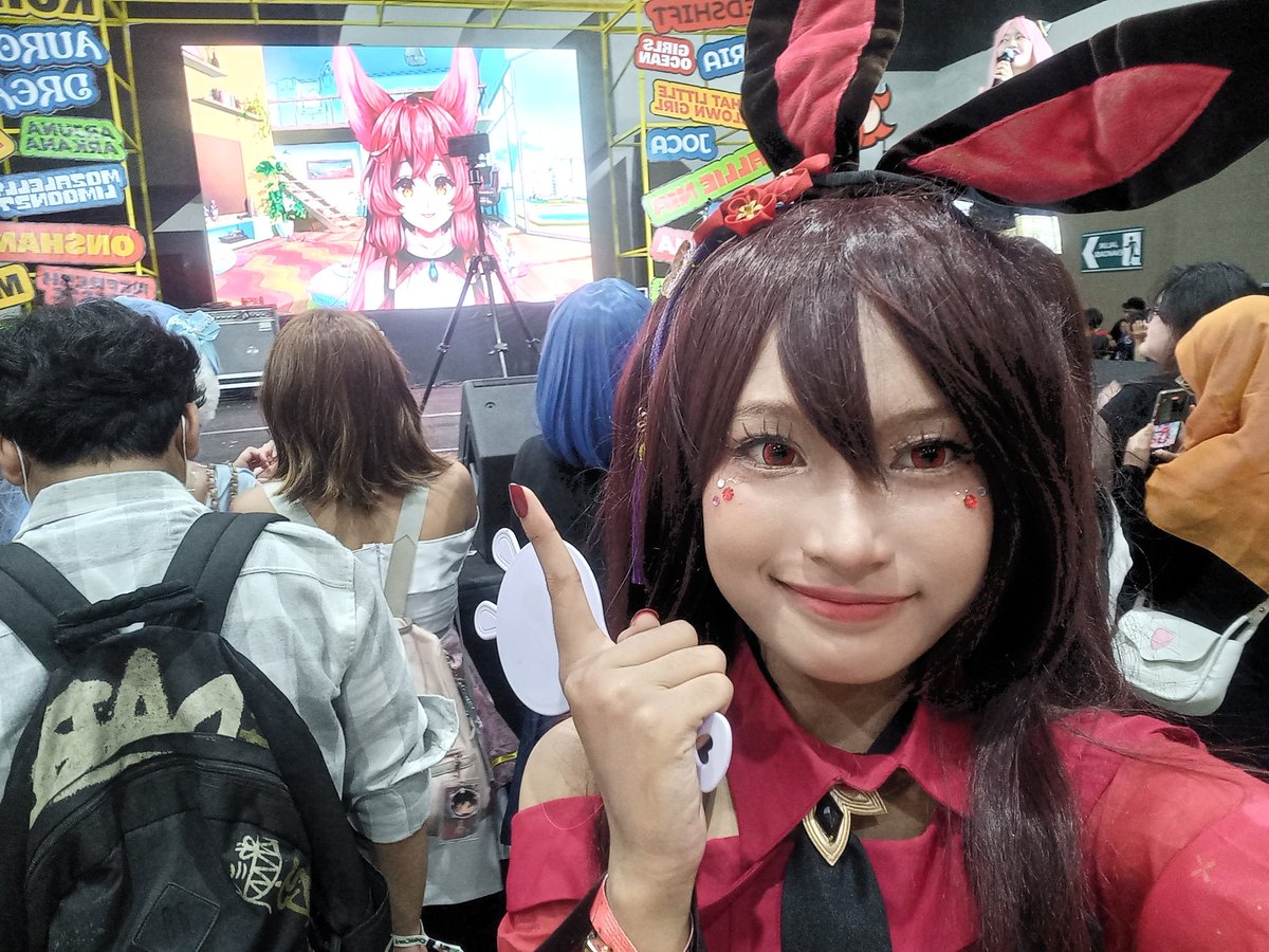 xp3lliarmus's tweet photo. OMG ada Seliaa di #chibicon7 !! Otsuu kak sell💗🪶 @SeliaAisnith https://t.co/IciQYx7Yga