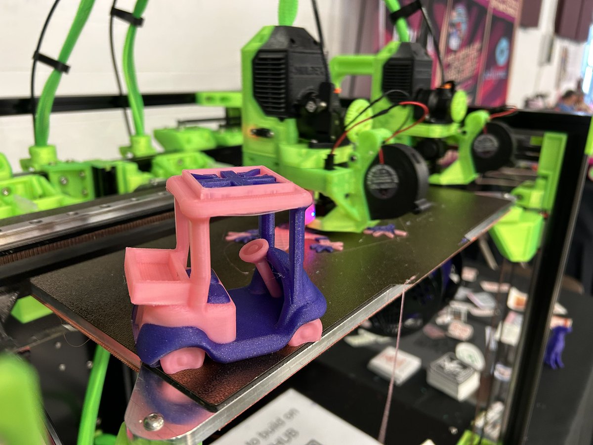 chrisriley3d's tweet image. Missing the @E3DOnline crew at MRRF this year.