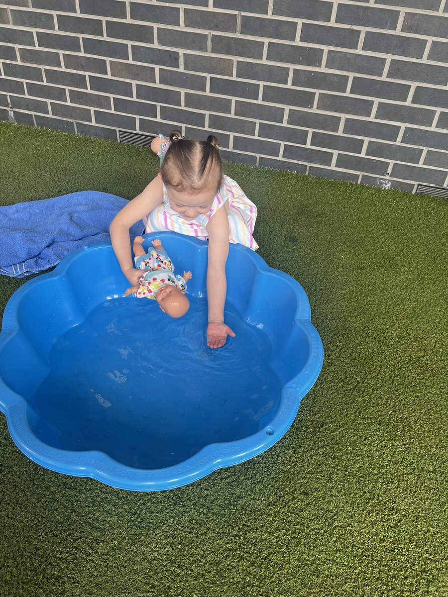 What a lovely morning we had at cafe church yesterday! We talked all about baptism and even had a go ourselves with some ducks and dolls! It was a perfect way to cool us all down! <a href="/stpetersfarn/">St.Peter's Farnworth 👩‍🎓💚💙❤️✨</a>