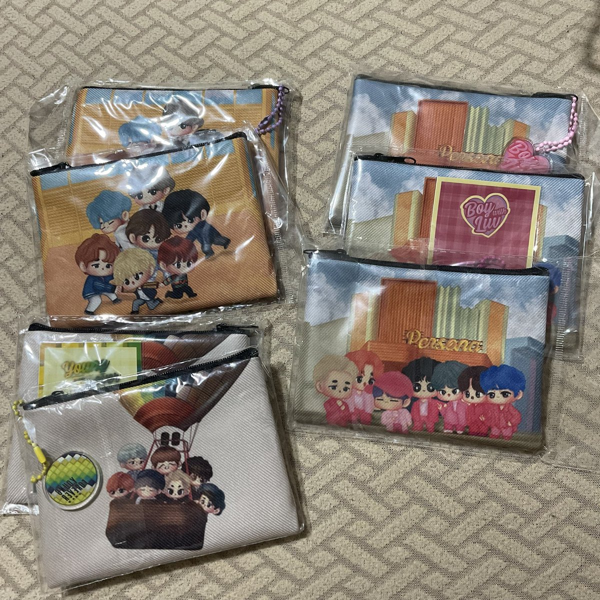 wts lfb bts wallets with keychain ph only 

FESTA SALE 💜

Wallet only: ₱190 
(Lost, Jin, Spring Day)

Wallet with keychain: ₱245
(DNA, BWL, Young Forever) 

Available stocks as shown below 👇 

PAYO only

mine + item name