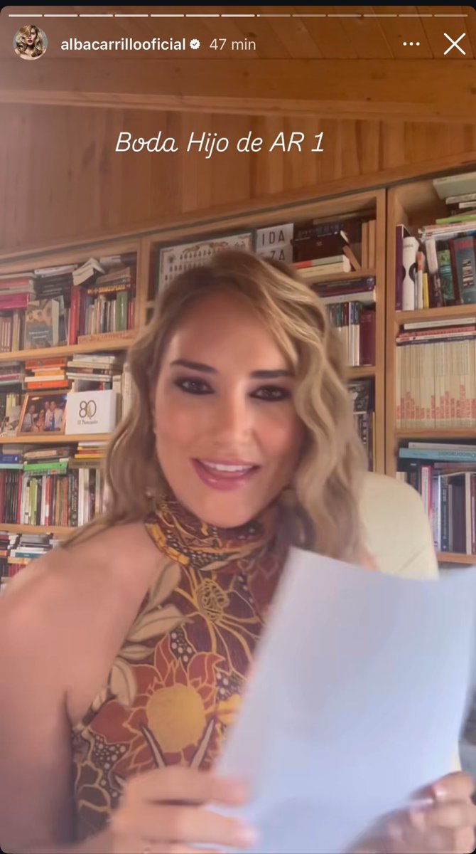 Shhhh, Alba Carrillo tiene un folio y un beef con AR. 

Ha empezado mi serie favorita.