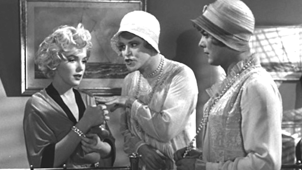 ClassicMovieHub's tweet photo. almost impossible, I think...
Favorite Four Billy Wilder Films?
:) #FavoriteFour https://t.co/rI0Y3uyyAS