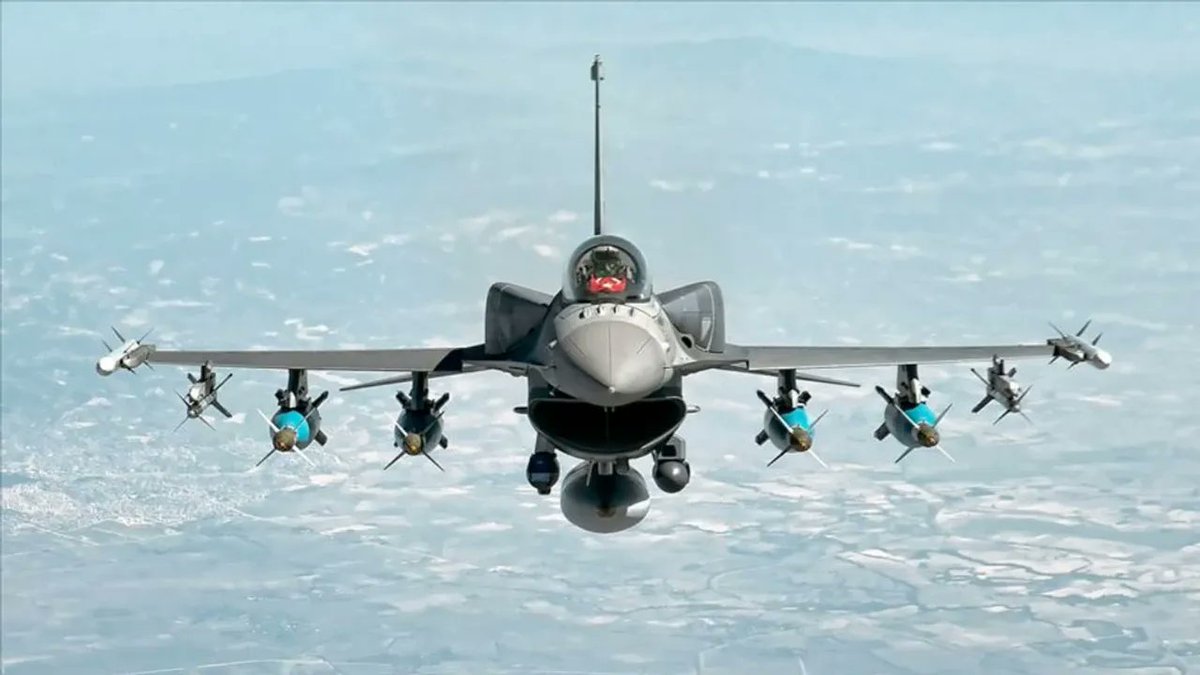 TurkishCentury's tweet photo. ⚡️ Developed by #TÜBİTAK, Türkiye's state-of-the-art #EDPOD electronic support system turns older jets like the #F16 into dedicated #ElectronicWarfare aircraft; processing mission-critical radar, communications, guidance, telemetry and similar enemy signals. 🇹🇷 #SIGINT https://t.co/LYtBDQGQ8c