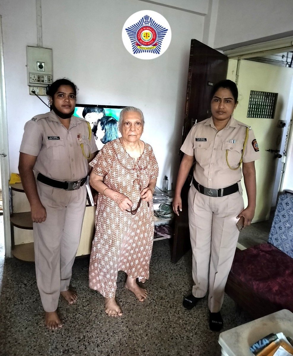 मुंबई पोलीस - Mumbai Police (@mumbaipolice) on Twitter photo The Nirbhaya Squad of <a href="/ChunabhattiPS/">चुनाभट्टी पोलीस ठाणे - Chunabhatti PS Mumbai</a> visited the residence of senior citizens, inquired about their well-being, and provided important safety instructions.
They advised the senior citizens not to allow strangers into their homes, to verify the identity of domestic helpers, and The Nirbhaya Squad of <a href="/ChunabhattiPS/">चुनाभट्टी पोलीस ठाणे - Chunabhatti PS Mumbai</a> visited the residence of senior citizens, inquired about their well-being, and provided important safety instructions.
They advised the senior citizens not to allow strangers into their homes, to verify the identity of domestic helpers, and
