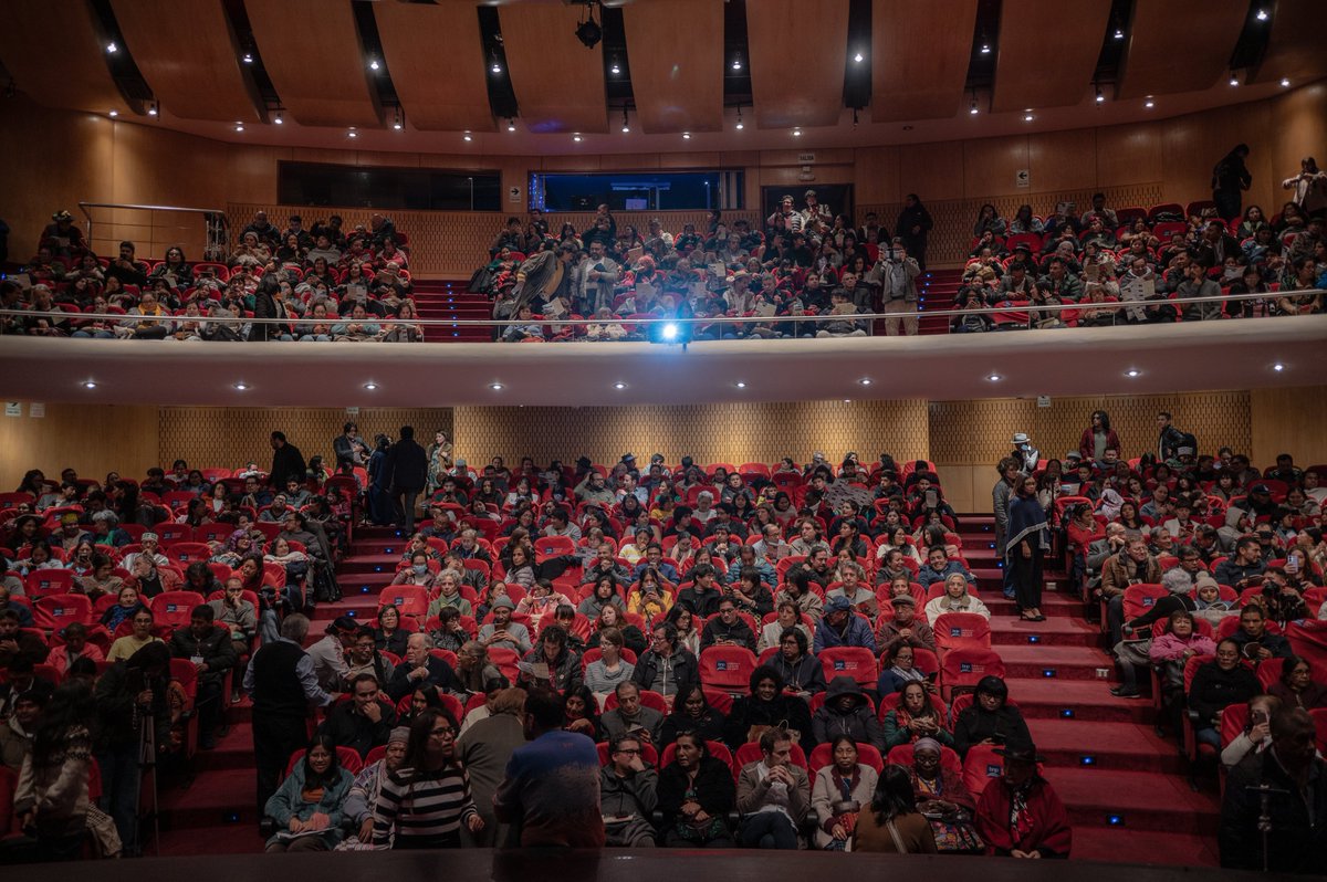📽️✨ ¡La fiesta del #cine ya comenzó!

El viernes vivimos una noche inolvidable en la inauguración del 15° Festival Internacional de Cine y Comunicación de los Pueblos Indígenas. 

📸 Aquí algunas postales de ese día.