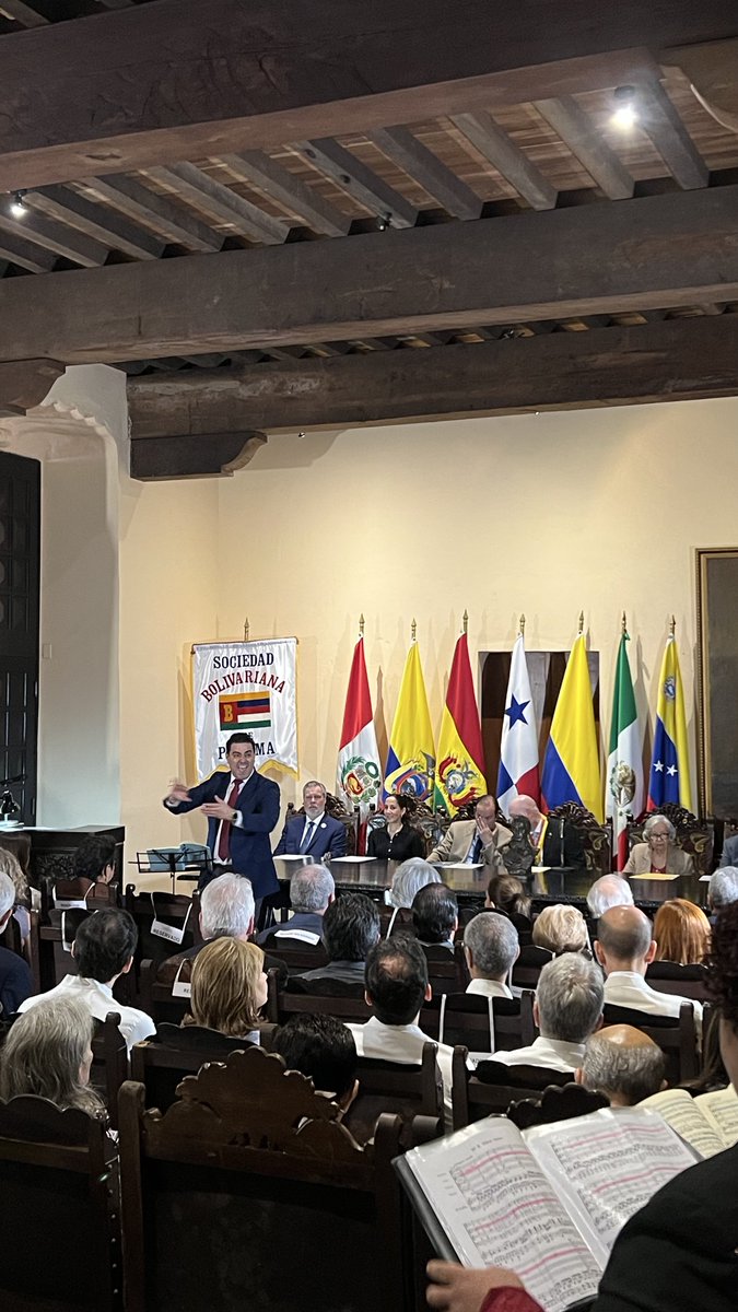 Ernesto Méndez Chiari (@mendezchiari) on Twitter photo Panamá conmemora 199 años del Congreso Anfictiónico de 1826.
Un momento clave en nuestra historia que confirma el rol del país como anfitrión de grandes decisiones hemisféricas.
En 2026, el bicentenario volverá a colocar a #Panamá en el centro del continente.
<a href="/socbolivarianap/">Sociedad Bolivariana de Panamá</a> Panamá conmemora 199 años del Congreso Anfictiónico de 1826.
Un momento clave en nuestra historia que confirma el rol del país como anfitrión de grandes decisiones hemisféricas.
En 2026, el bicentenario volverá a colocar a #Panamá en el centro del continente.
<a href="/socbolivarianap/">Sociedad Bolivariana de Panamá</a>