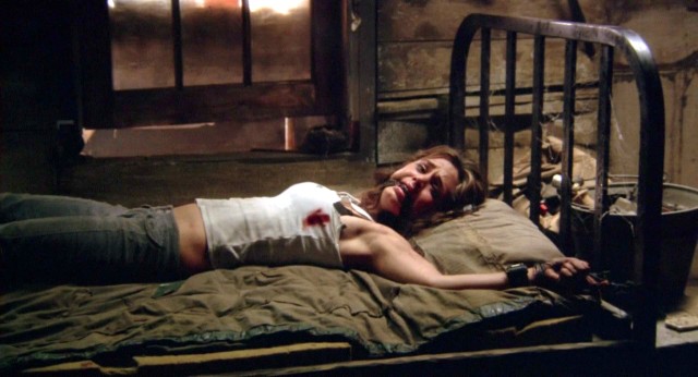 JCuff10's tweet image. #DiDNation member sent. Eliza Dushku in the movie "Wrong Turn" (2003). Thanks for the GIFs, king!! 
#DiD #DiDScene #DamselinDistress