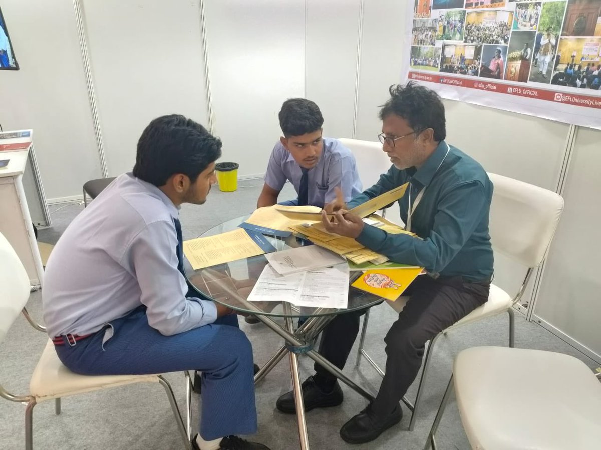 EFLU_OFFICIAL's tweet photo. Visitors and dignitaries are thronging the stall of The English and Foreign Languages University (@EFLU_OFFICIAL ) at the Government Achievements and Schemes Expo - 2025, New Delhi.
Come visit us and explore how @EFLU_OFFICIAL is empowering India’s youth through language!
#EFLU #LanguagesForFuture #NEP2020 #SkillIndia #StudyInIndia #GlobalClassrooms #NewIndia
#EFLU #GovtExpo2025 #GovernmentSchemesExpo #LanguagesEmpower #BharatEducation #ViksitBharat2047 #AmritKaal
@EduMinOfIndia
@PIB_India
@mygovindia
@ugc_india
@AICTE_INDIA
@DDNewslive