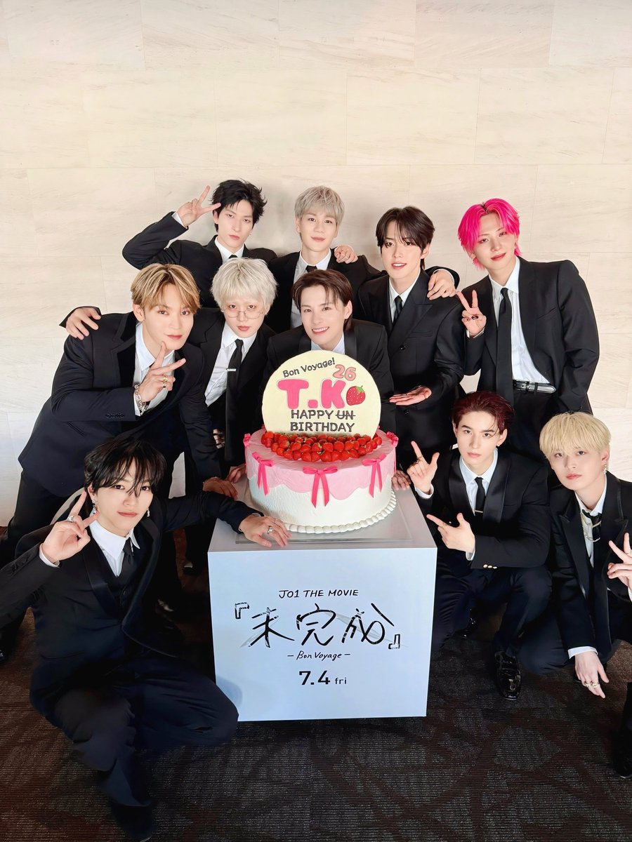 Machi08115097's tweet photo. お誕生日おめでとう🎂
あなたが毎日、健やかでちゃんと眠れていますように🤲
26歳もゼロ災で☘️✨✨
みんなでGTTP🫶
#HappyTakumiDay
#拓実くん明日も晴れるよ https://t.co/LHv4jX7Pks