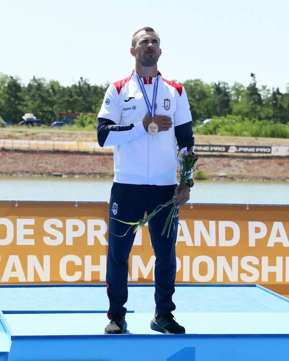 InformGlorious2's tweet photo. Canoagem: Fernando Pimenta sagrou-se Campeão Europeu dos K1 5000m! 🥇 https://t.co/UafOiTrmHX