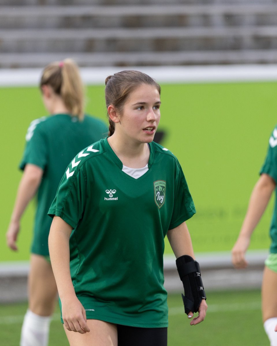 Wishing a very happy birthday to our girl, Molly Flammia!! 🥳💚🧡 

#MadeofMany