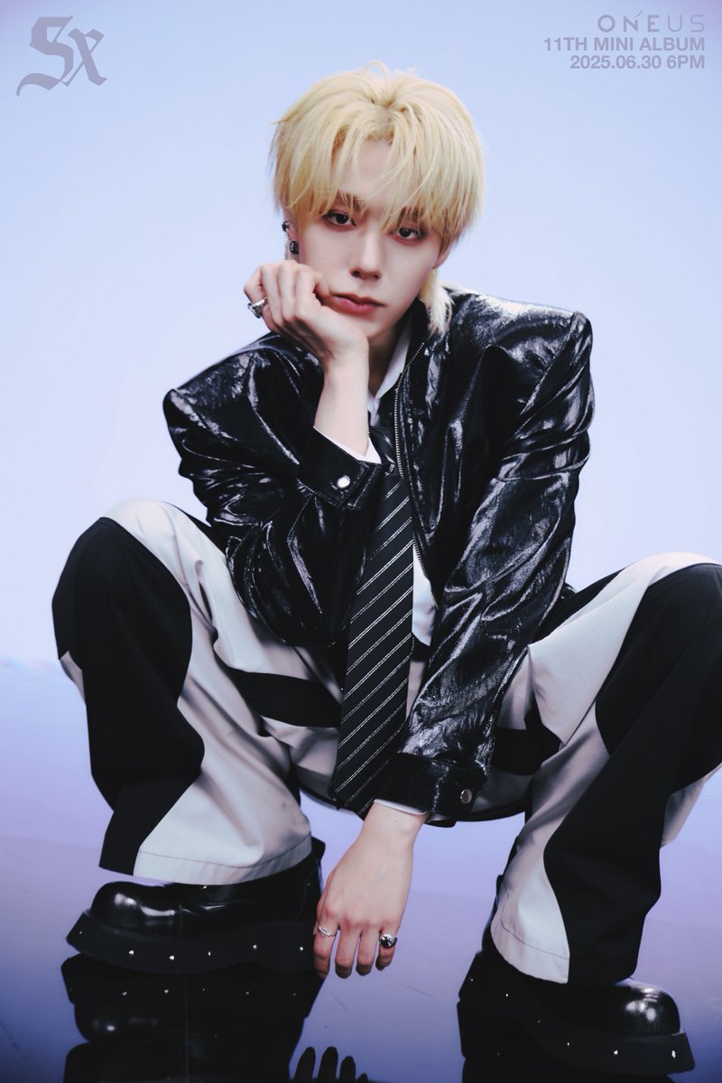 [#원어스]

원어스(ONEUS) 11th Mini Album [5x]

📌 SOLO CONCEPT PHOTO #4 📌
⛓️‍💥 HWAN WOONG ⛓️‍💥

2025.06.30 18:00 (KST) RELEASE✔

#ONEUS #5x #X 
#환웅 #HWANWOONG