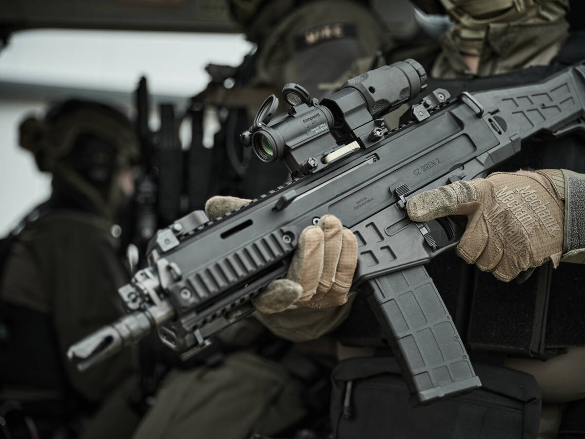 AimpointUSA's tweet photo. Czech yourself.

Featured optic, Comp® M5
https://t.co/SHohMCS7vU

NOT A FIREARMS SALE

#aimpoint #compm5 #alwaysready #alwayson #reddotsight #reddot #reddotoptic #compactsight https://t.co/4XAXEdjjUv