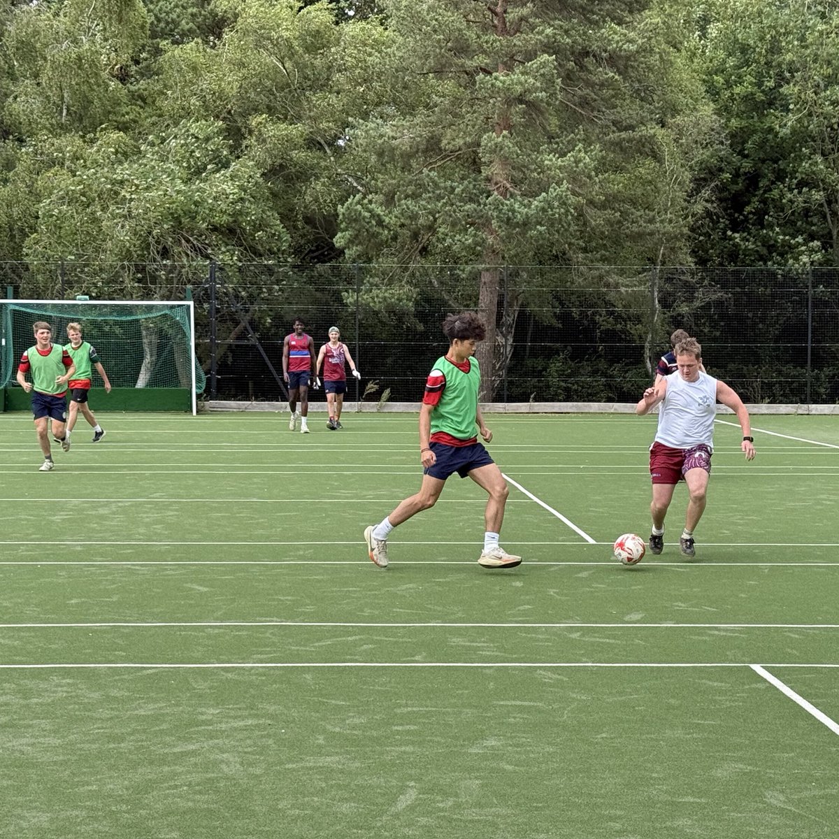 21 - Football against <a href="/Upp_Farleigh/">Farleigh | Uppingham School</a>. A closely contested draw as we move into the final 3 sports 

#24Sports24Hours 
#UppinghamWestDeyne
<a href="/UppinghamSchool/">Uppingham School</a> 
<a href="/Upp_Sport/">Sport | Uppingham School</a>