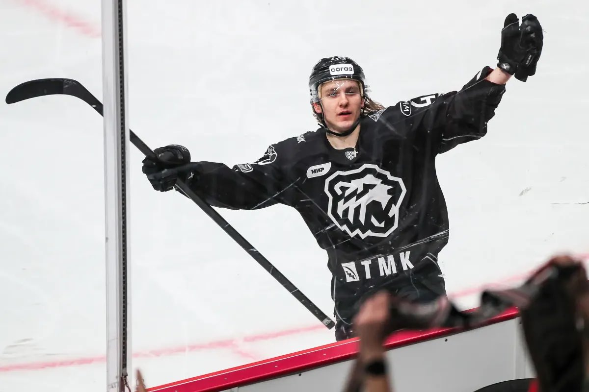 PHLFlyersNation's tweet image. @HockeyNewsHub is reporting that KHL forward Maxim Shabanov is heading to the #Flyers on a one-year deal

#LetsGoFlyers