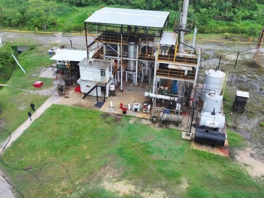 Esta refinería refina más que la barda de Calderón y el triple que la de Dos Bocas.