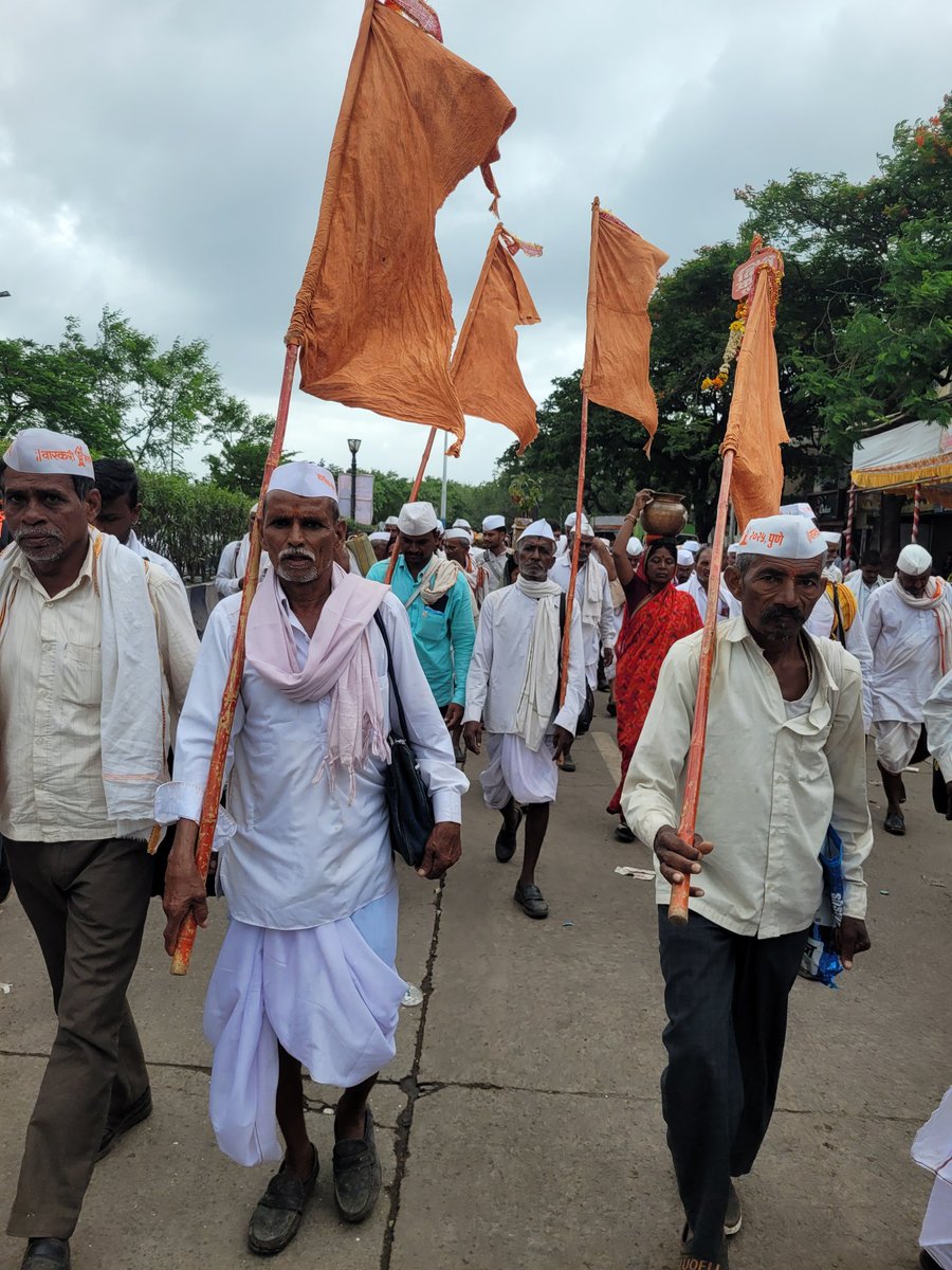 एका एका वैष्णवाने होतो, पांडुरंग पुरा....❤️

#माऊली
#वारी