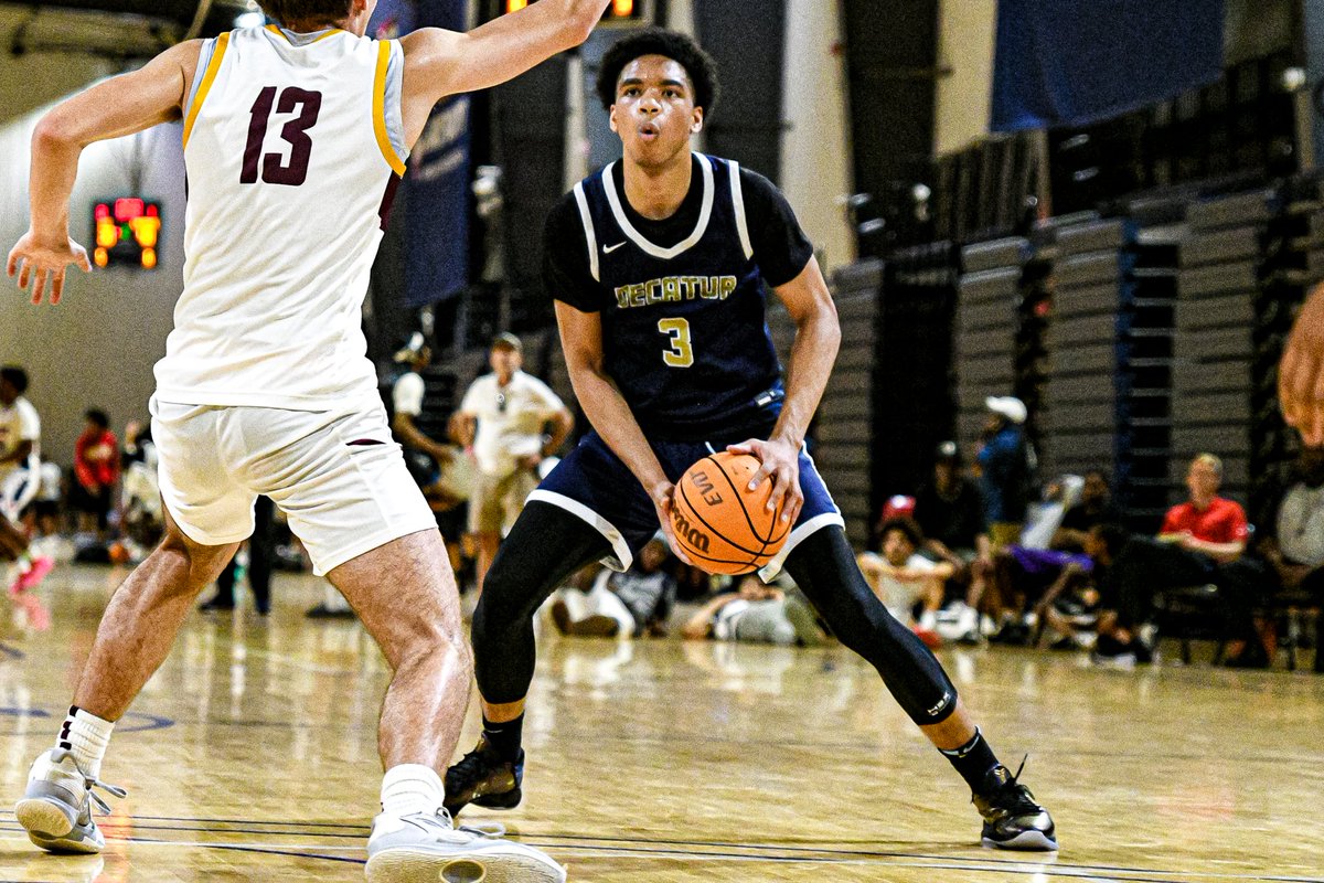 Decatur 2026 guard/wing Tobias Brinkley went for 23 points in a win over Seckinger. Skill with size on the perimeter at 6-foot-6, he’s as versatile as they come. Shot the ball well from three and attacked closeouts to score off the bounce. One of the big morning standouts.
