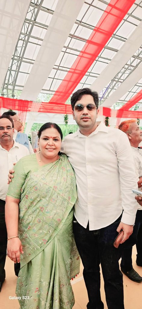 Kumar Gaurav (@kumargauraviyc) on Twitter photo प्रिय बेहना,
आपको जन्मदिन की ढेर सारी शुभकामनाएं!
ईश्वर आपको हमेशा खुश, स्वस्थ और कामयाब रखे। आप यूं ही अपने लक्ष्यों की ओर बढ़ती रहें और हर कदम पर तरक्की करें। प्रभु की कृपा से आप यूं ही समाज के उत्थान के लिए कार्य करती रहें और नई ऊंचाइयों को छूती रहे।
<a href="/DipikaPS/">Dipika Pandey Singh</a> प्रिय बेहना,
आपको जन्मदिन की ढेर सारी शुभकामनाएं!
ईश्वर आपको हमेशा खुश, स्वस्थ और कामयाब रखे। आप यूं ही अपने लक्ष्यों की ओर बढ़ती रहें और हर कदम पर तरक्की करें। प्रभु की कृपा से आप यूं ही समाज के उत्थान के लिए कार्य करती रहें और नई ऊंचाइयों को छूती रहे।
<a href="/DipikaPS/">Dipika Pandey Singh</a>